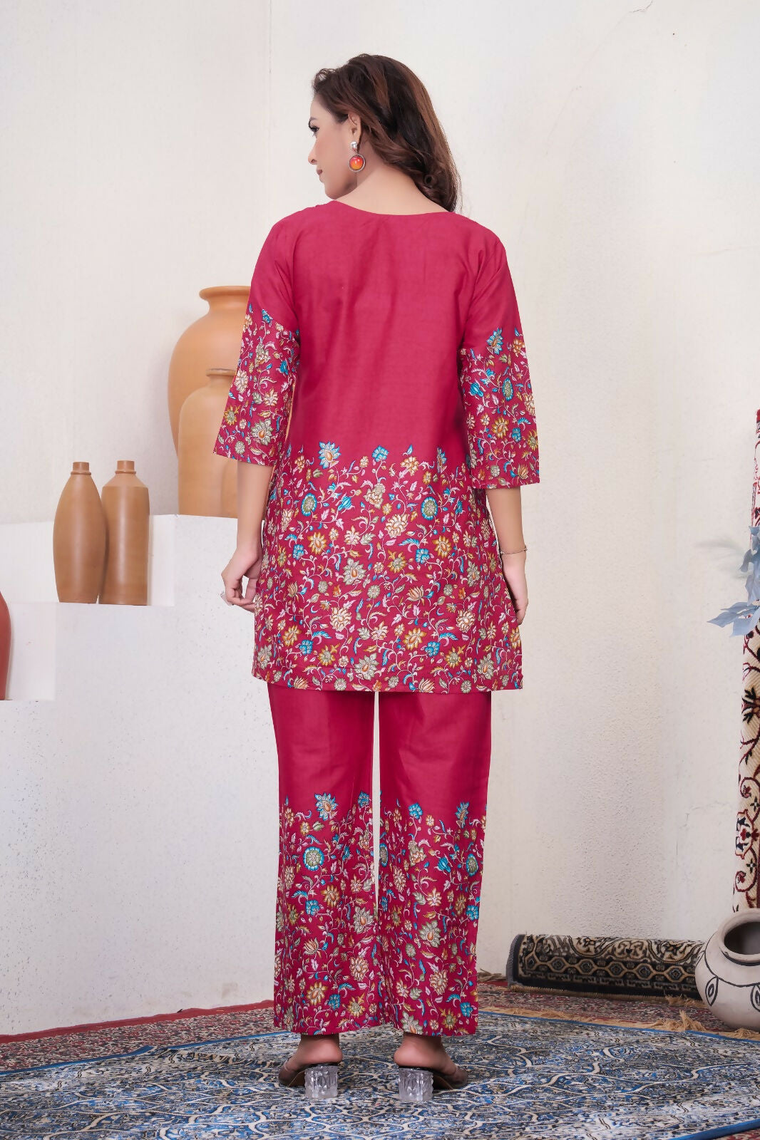 Teeya Creation Rani Pink Floral Printed Short Kurta With Straight Pants Co-Ord Set