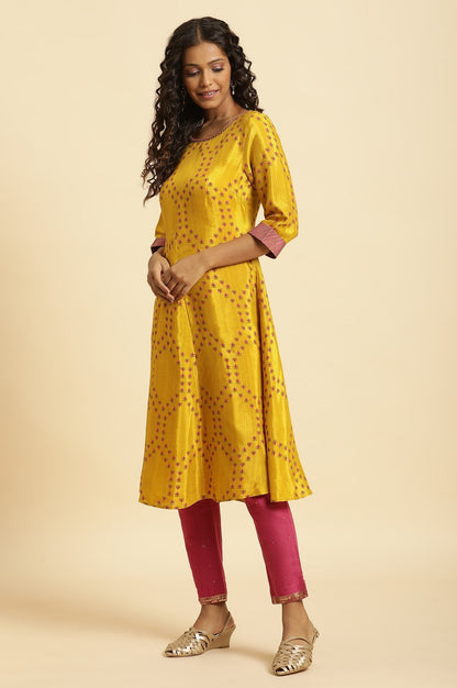 W for Woman Yellow Geometric Printed Shantung Flared Kurta and Pants Set