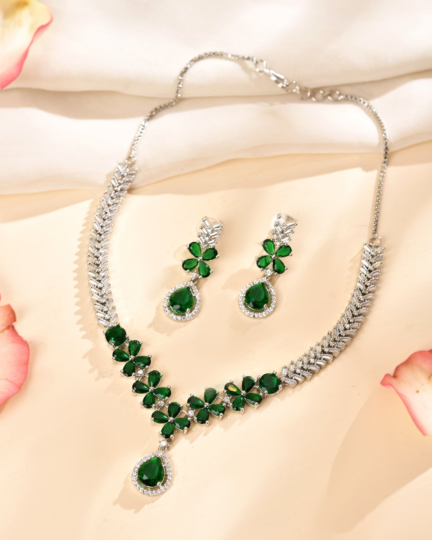 VOJ Silver Plated Green Floral Ad Jewellery Set
