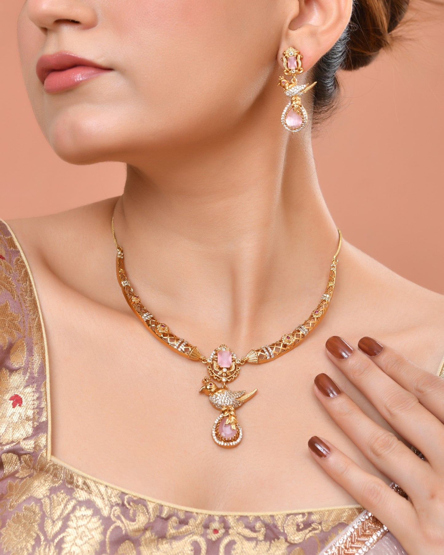 VOJ Gold Plated Bird Shaped Designer Ad Necklace Set