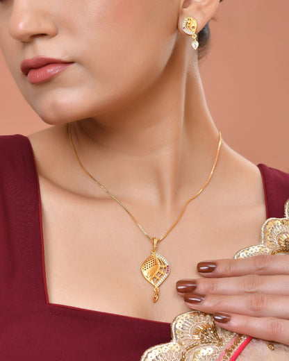 VOJ Gold Plated Simple Chain With Pendant And Earrings Set