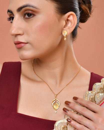 VOJ Gold Plated Teardrop Shaped Chain Set