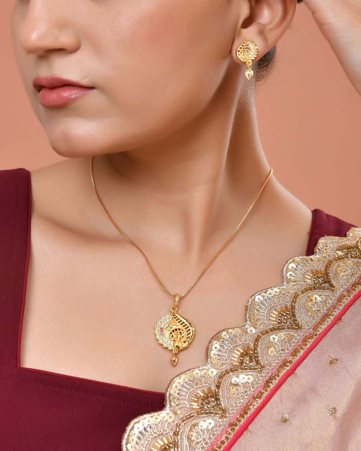 VOJ Gold Plated Elegant Design Chain Set