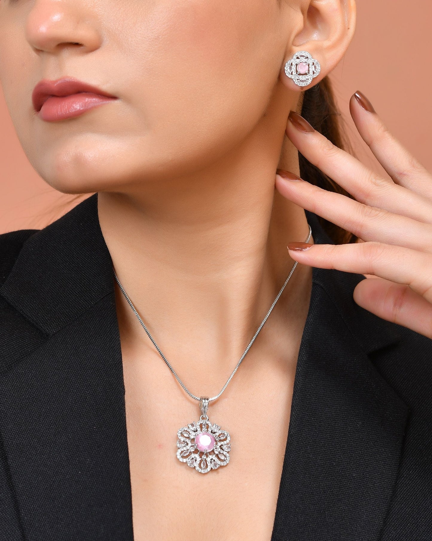 VOJ Silver Plated Floral Shaped Baby Pink Circular Ad Chain Set