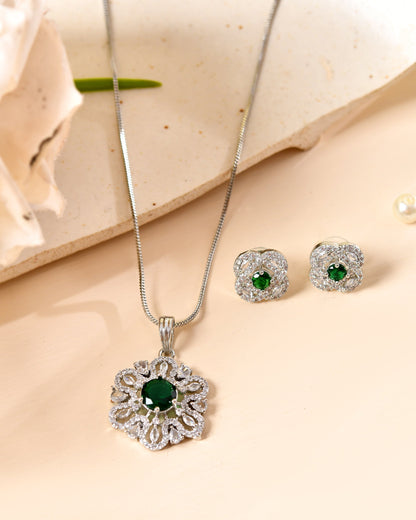 VOJ Silver Plated Floral Shaped Green Circular Ad Chain Set