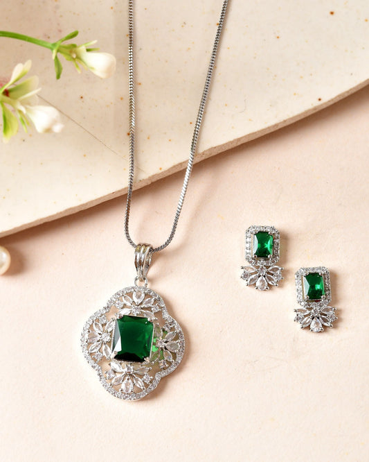 VOJ Silver Plated Green Rectangular Shaped Ad Chain Set