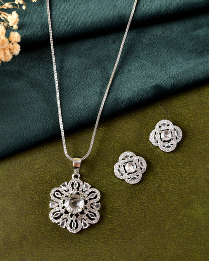 VOJ Silver Plated Circular Shaped Floral Ad Chain Set