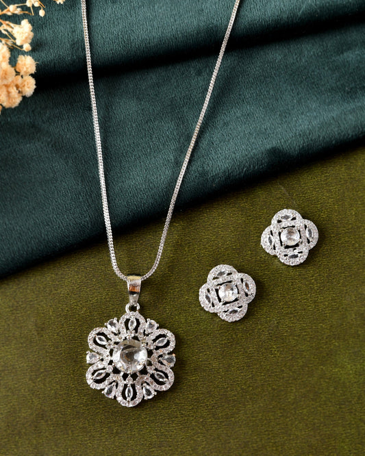 VOJ Silver Plated Circular Shaped Floral Ad Chain Set