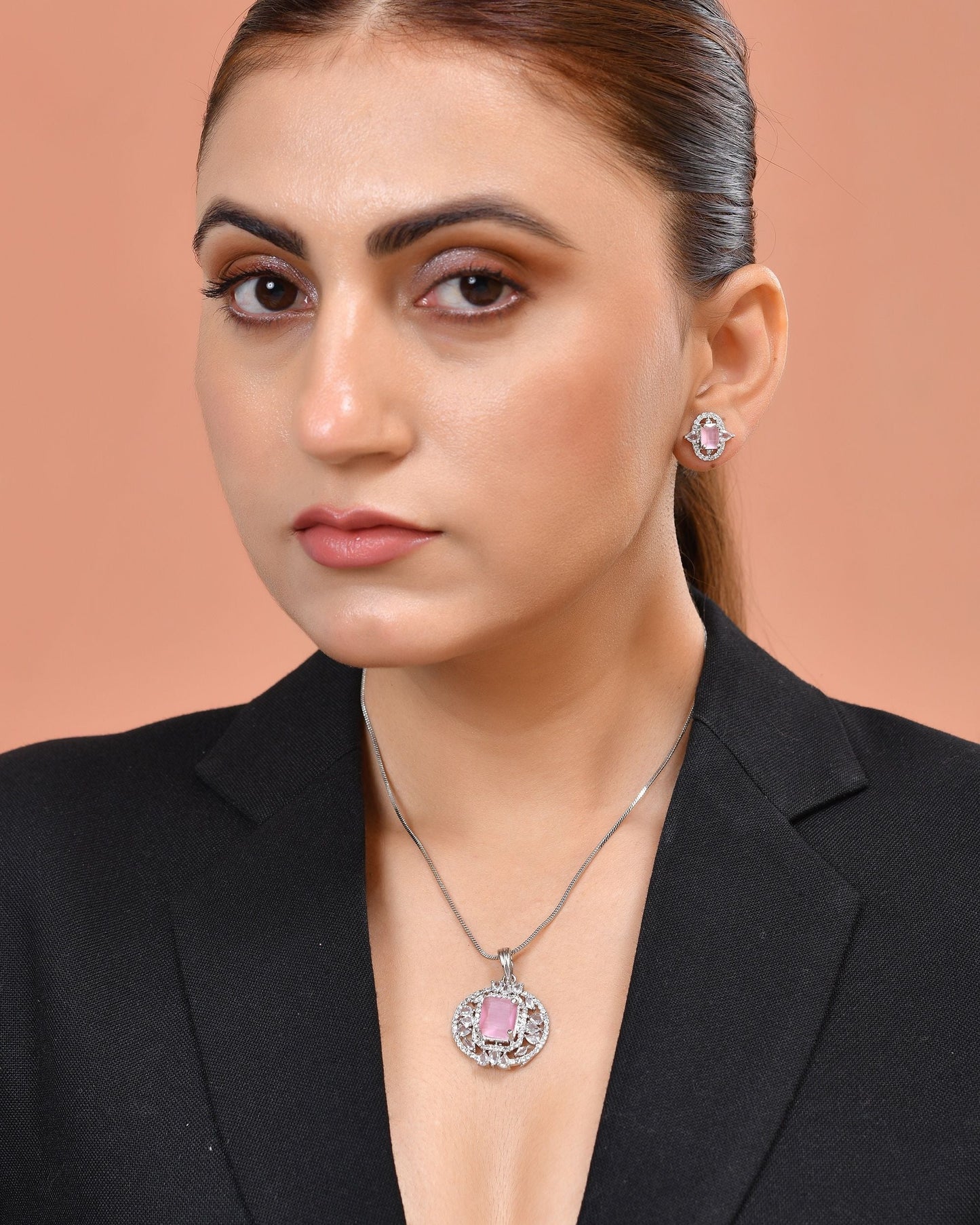VOJ Silver Plated Baby Pink Rectangular Shaped Ad Chain Set