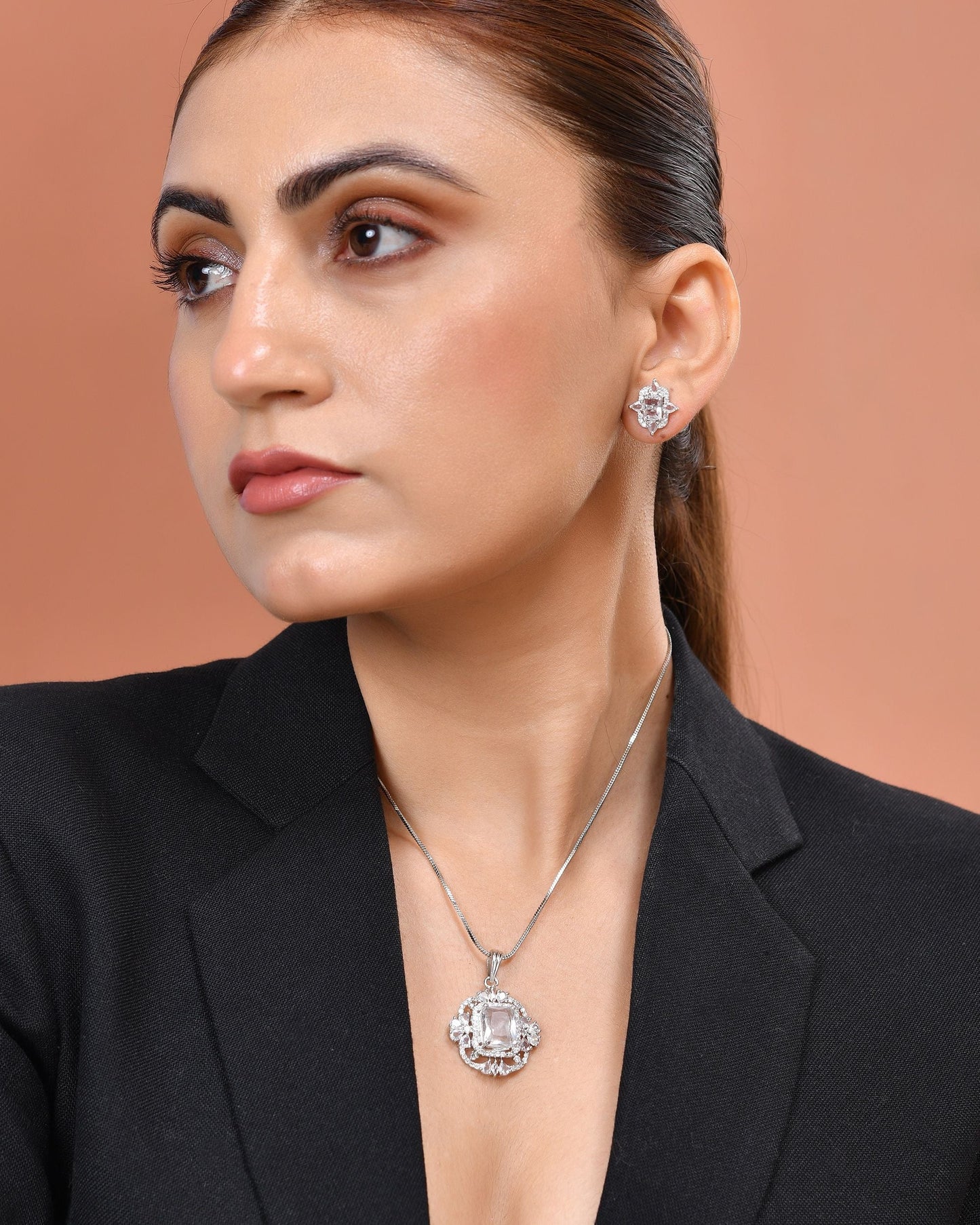 VOJ Silver Plated Rectangular Ad Stone Studded Chain Set