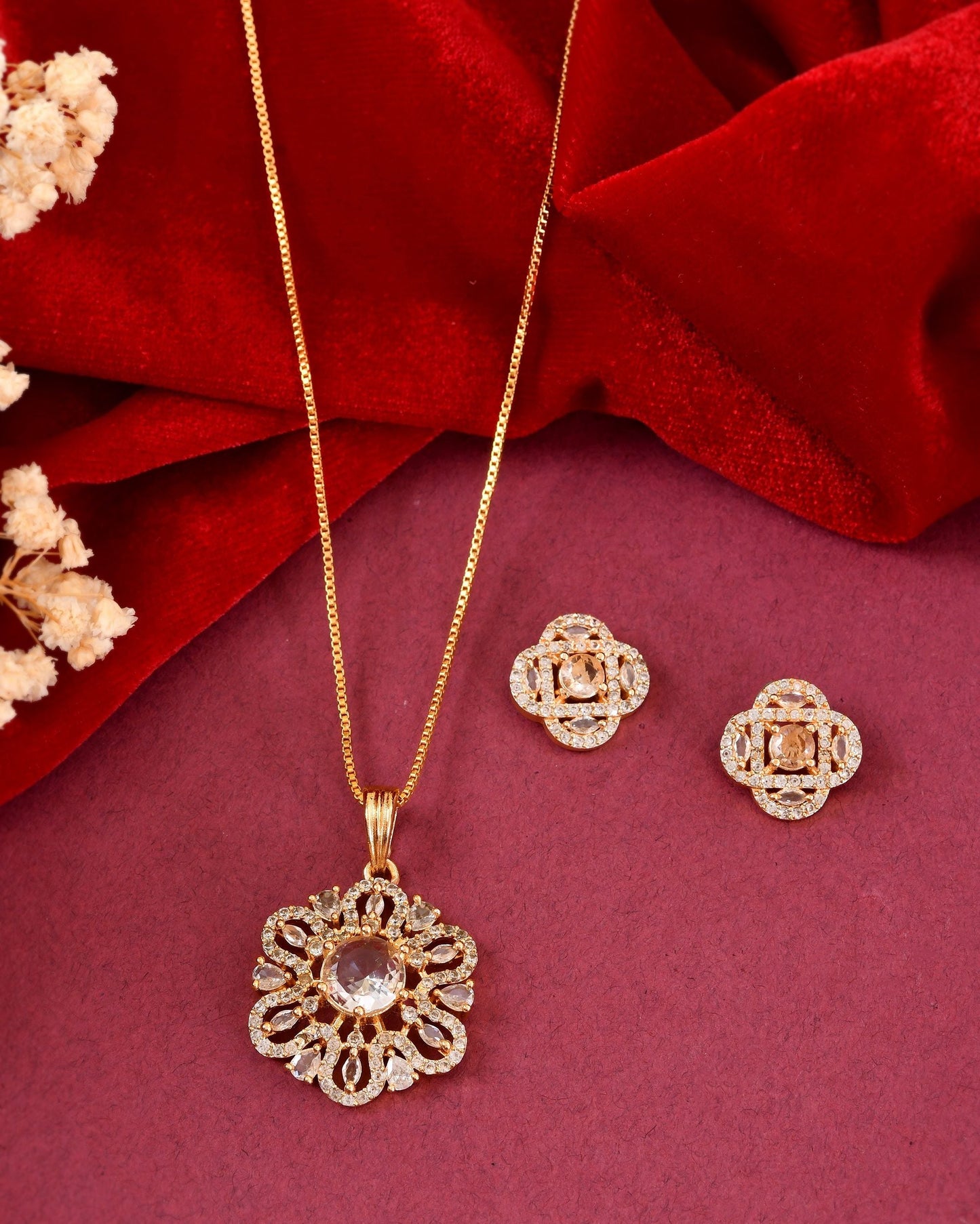 VOJ Gold Plated Circular Ad Stone Studded Chain Set