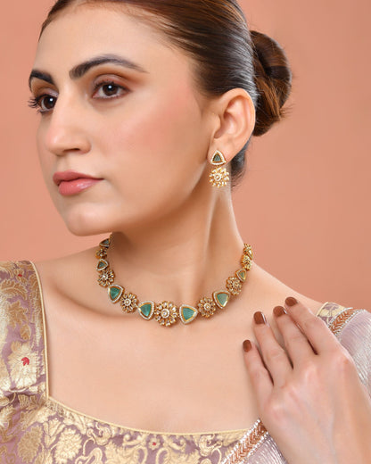 VOJ Gold Tone Floral With Teal Green Stone Ad Necklace Set