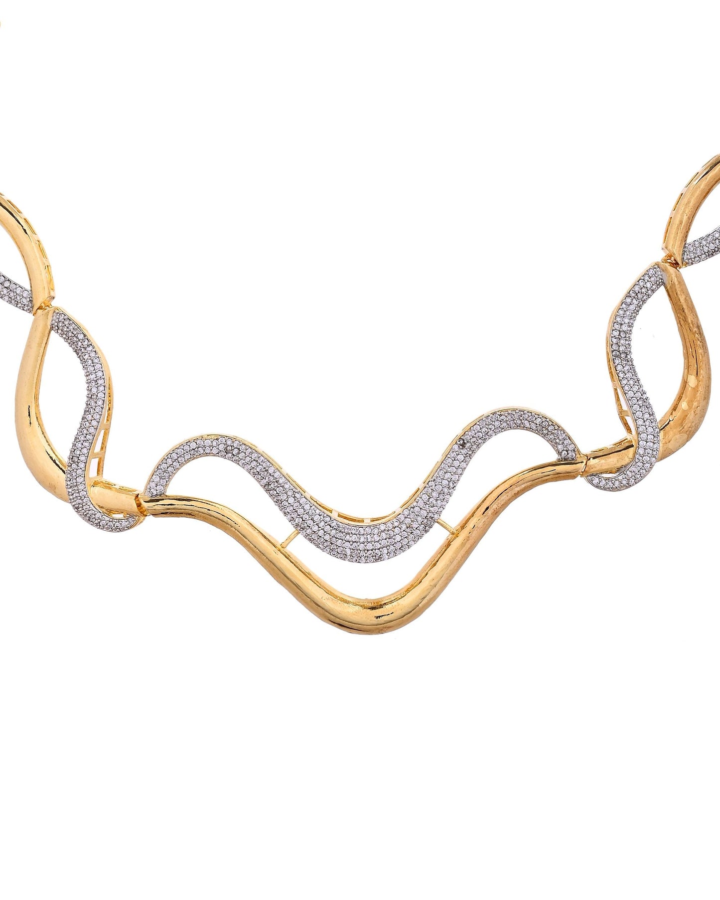 VOJ Gold Plated Waved Design Elegant Ad Jewellery Set