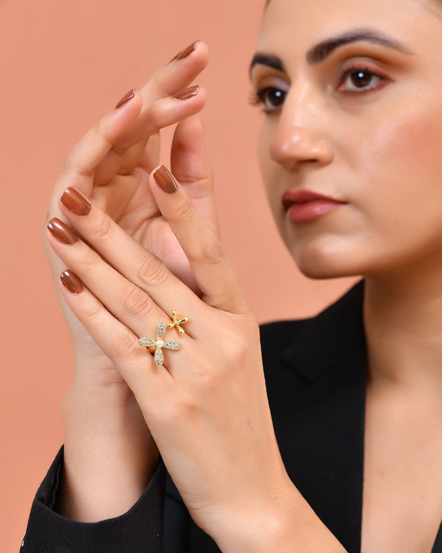 VOJ Gold Toned Floral Designed Adjustable Ring With Ad Stones