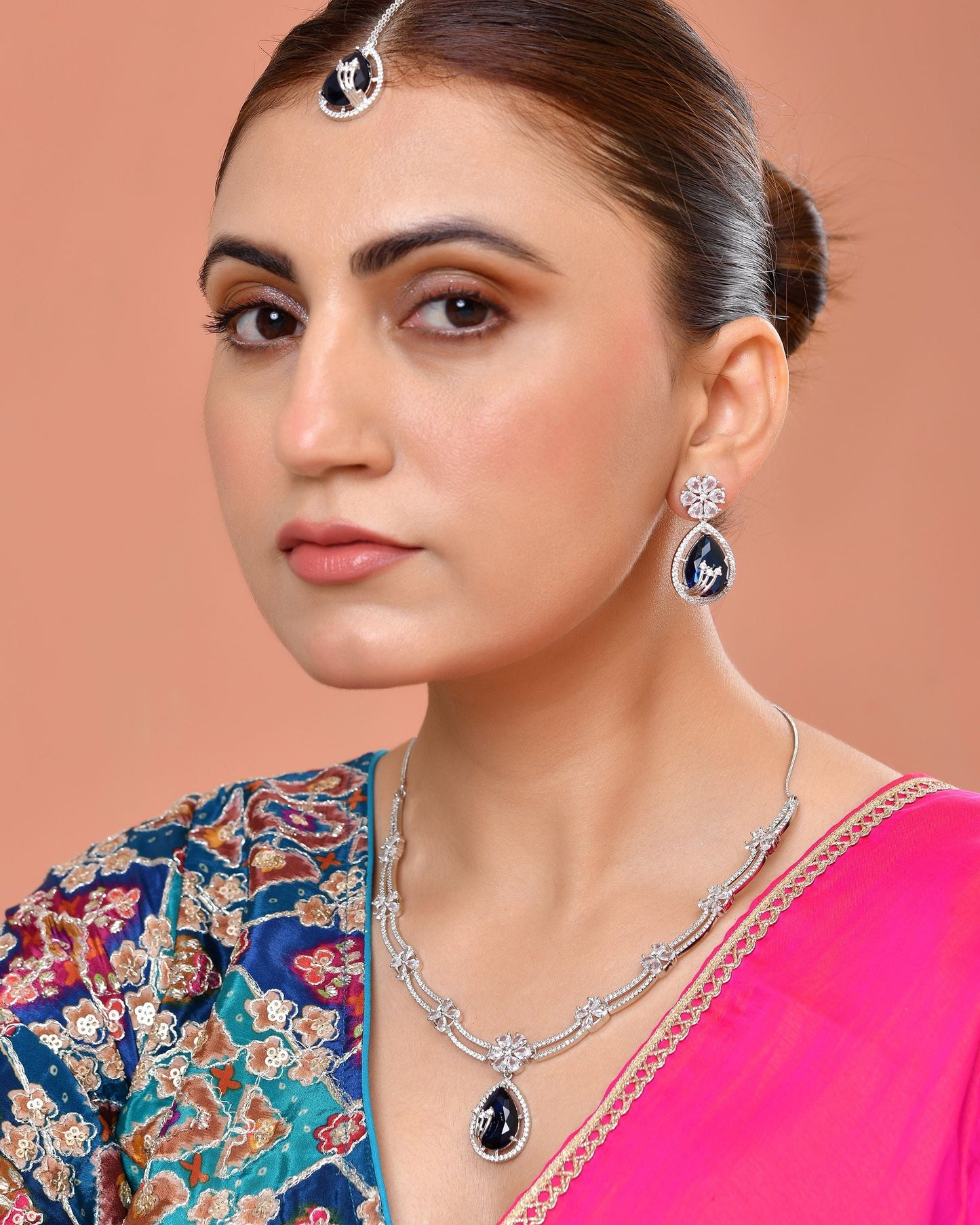 VOJ Silver Plated Blue Tear Drop Shaped Stone And Ad Stone Jewellery Set With Maang Tikka