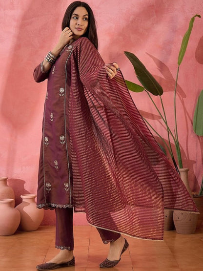 Dwija Fashion Embroidered Kurti With Pant And Duppata Set-Maroon