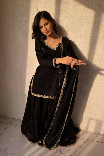 Teeya Creation Womens New Trending Less and Mirror Work Kurta Palazzo Set - Black