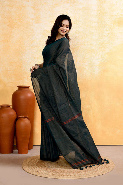 Piyari Fashion Women's Moss Green Embellished Cotton Blend Zari Check Handloom Saree