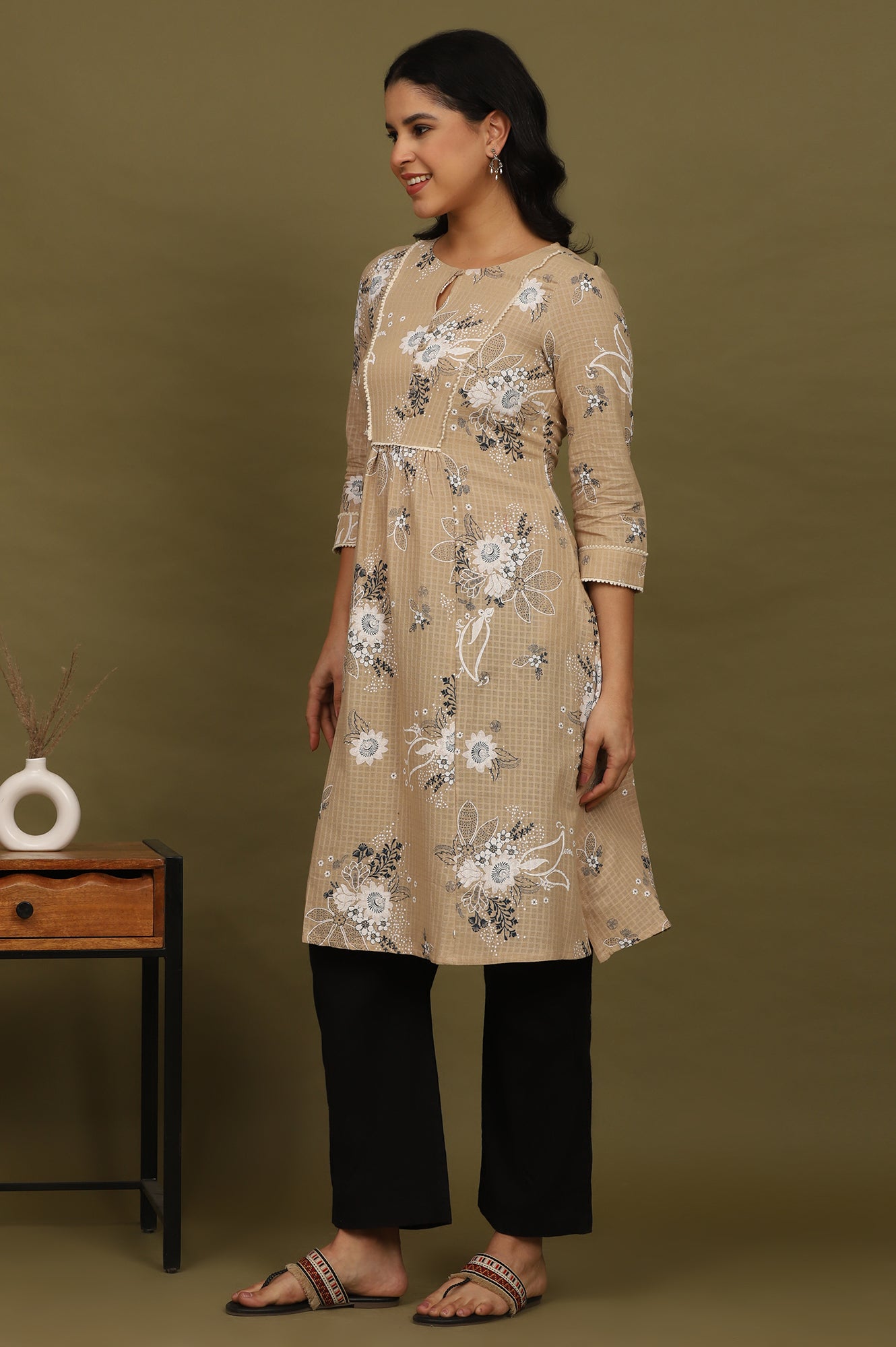 W for Woman Beige Floral Printed Cotton Check Textured Gathered Kurta