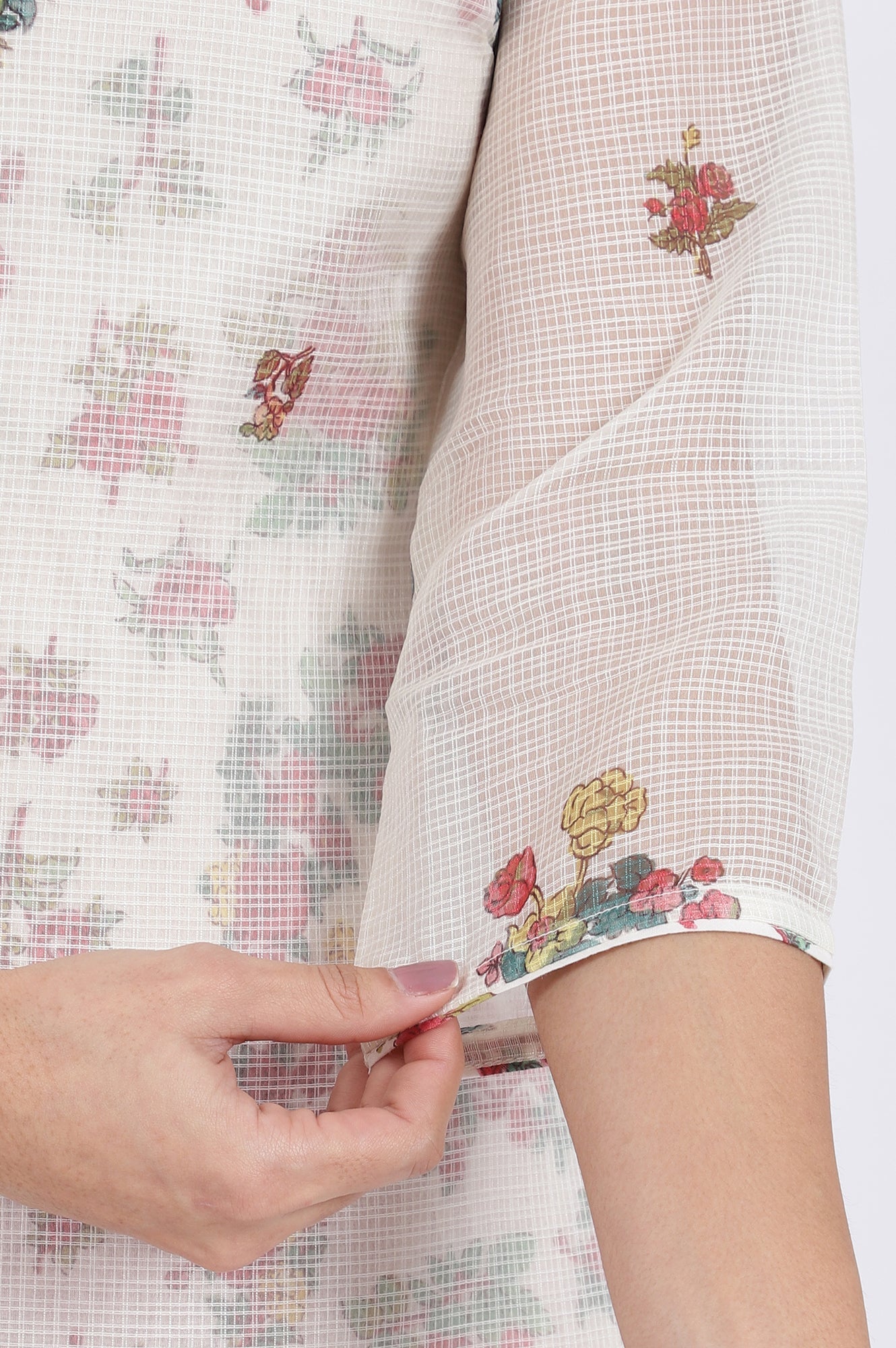 W for Woman White Floral Printed Straight Polyester Kurta