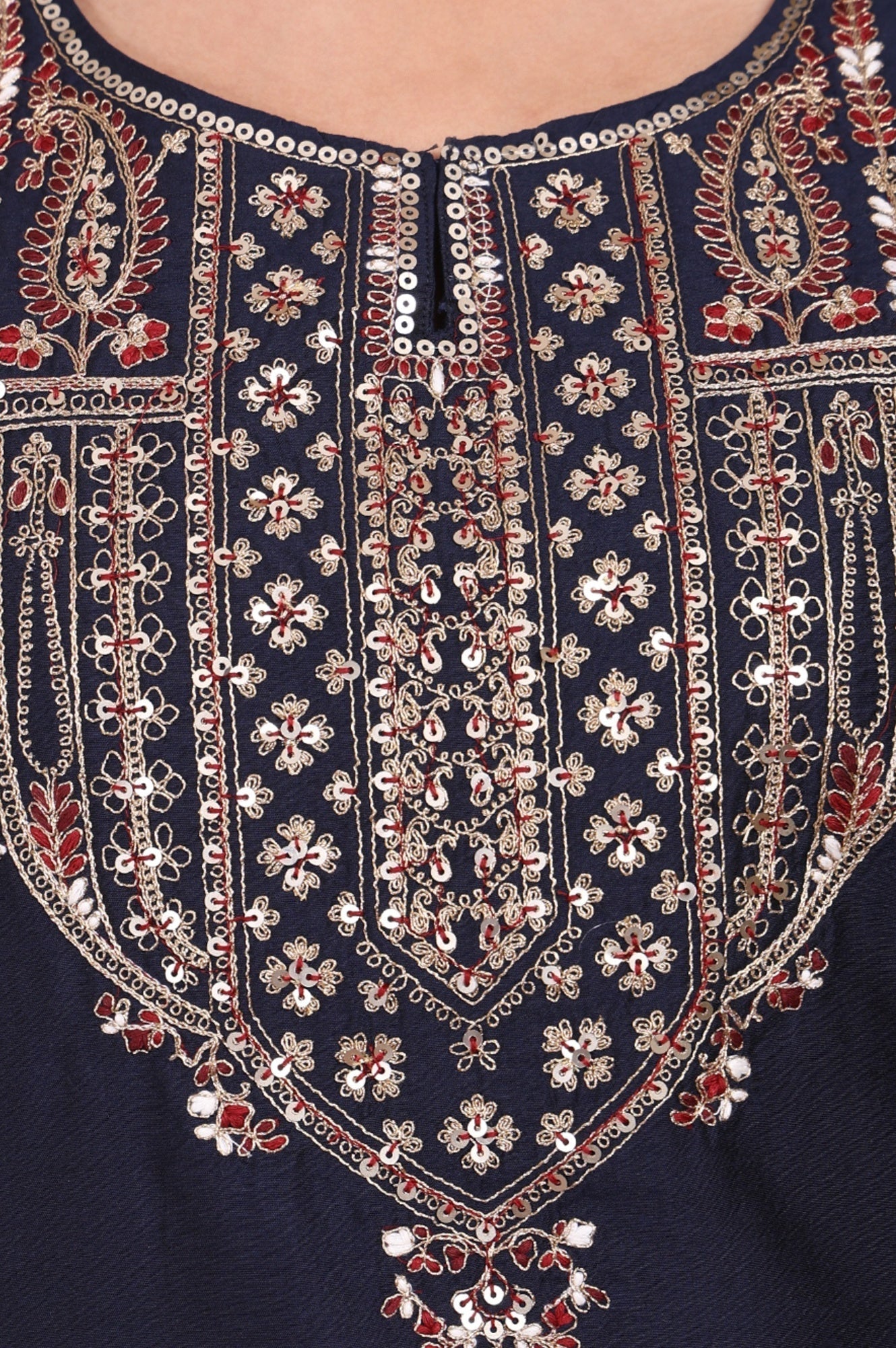W for Woman Navy Blue Embroidered Straight Kurta