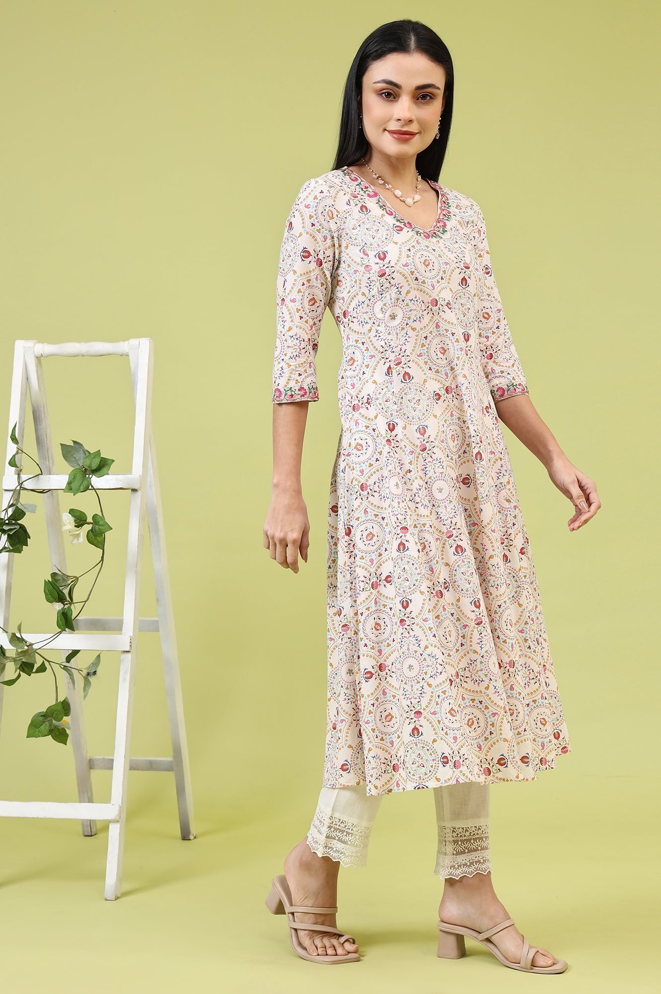 W for Woman Off-White Geometric Floral Printed Pure Cotton Flared Kurta