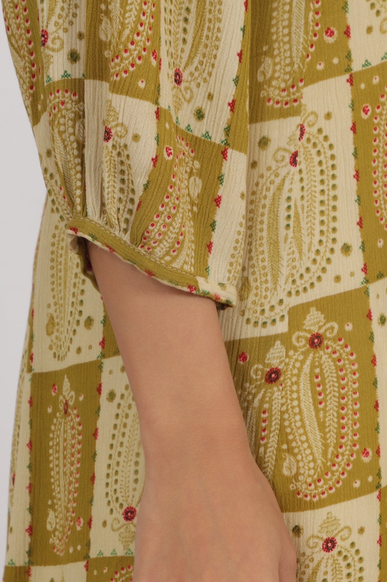 W for Woman Green Paisley Printed Cotton Crepe Gathered Kurta with Mirror Embroidery