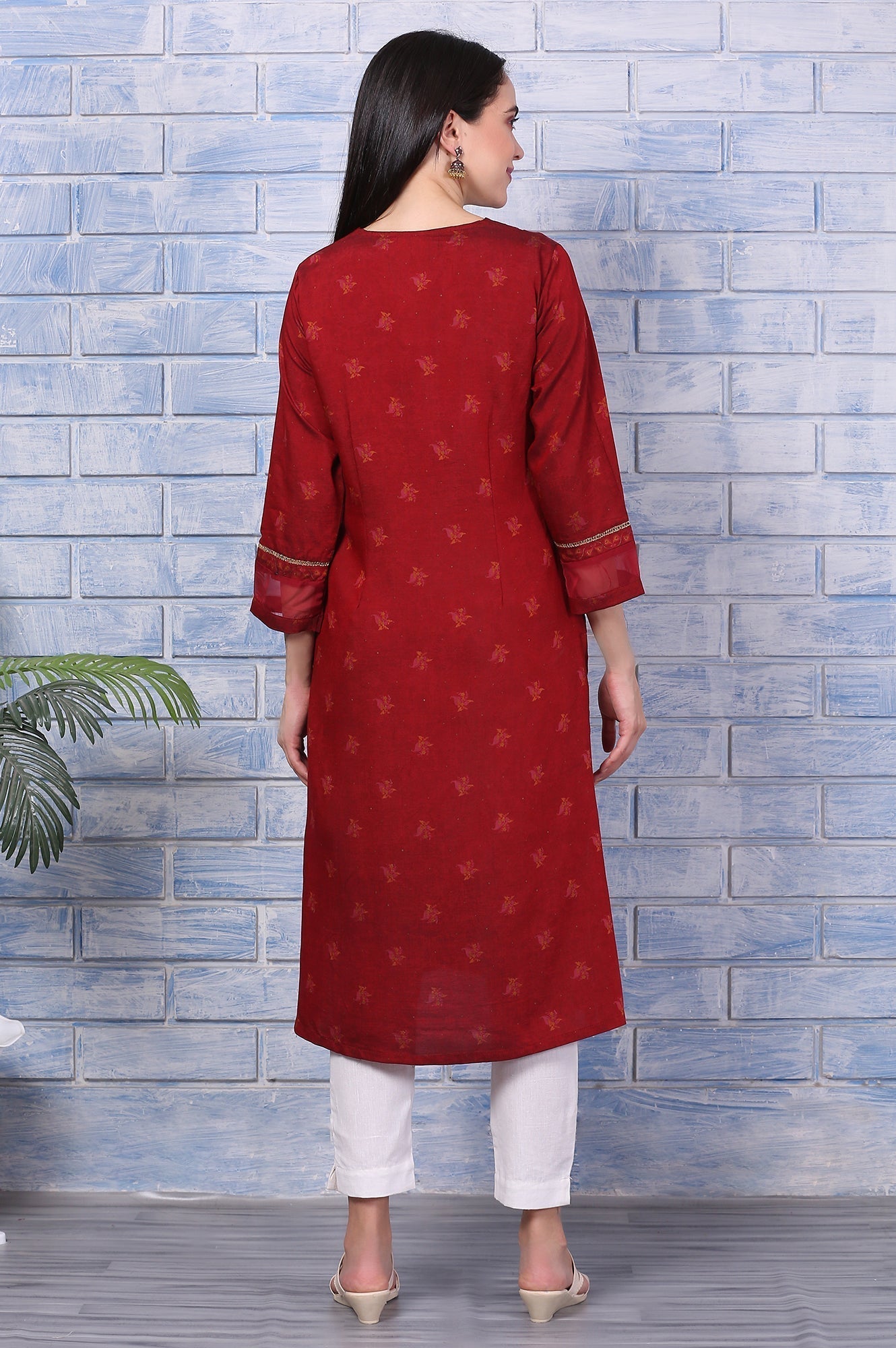 W for Woman Pink Paisley Printed Thread Embroidered Crepe Flared Kurta