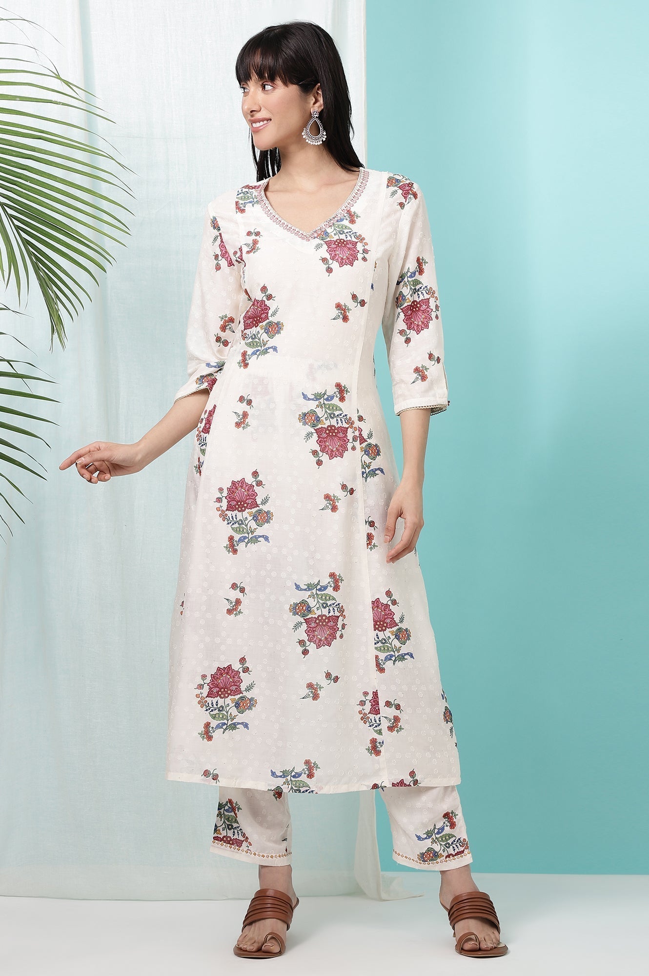 W for Woman White Floral Printed Textured Dobby Flared Kurta