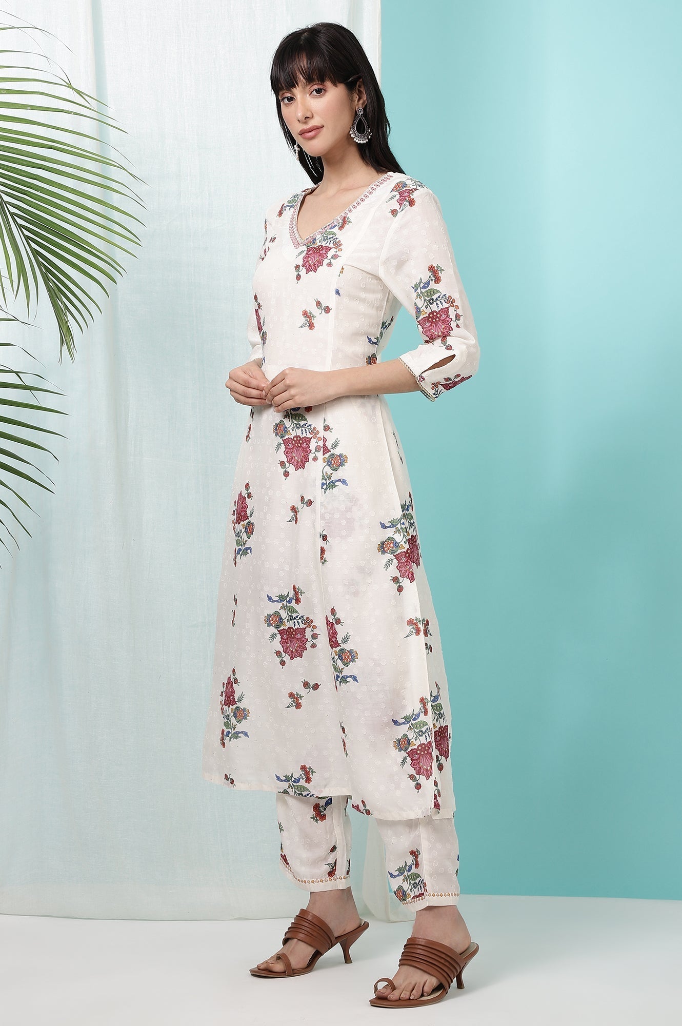 W for Woman White Floral Printed Textured Dobby Flared Kurta