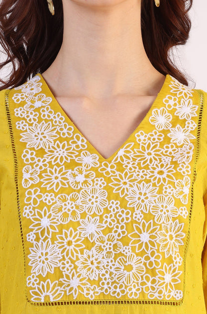 W for Woman Yellow Solid Straight Pure Cotton Kurta