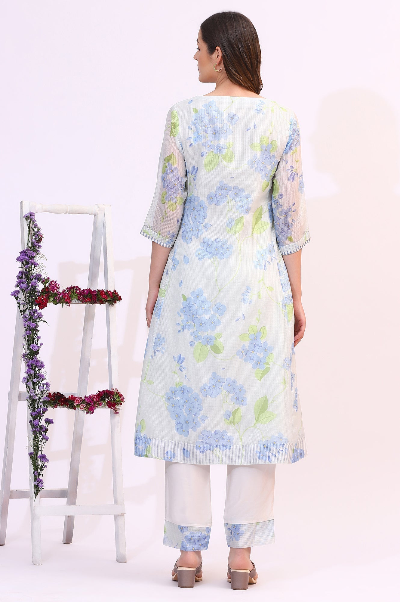 W for Woman Off-White Floral Printed Kota Flared Kurta
