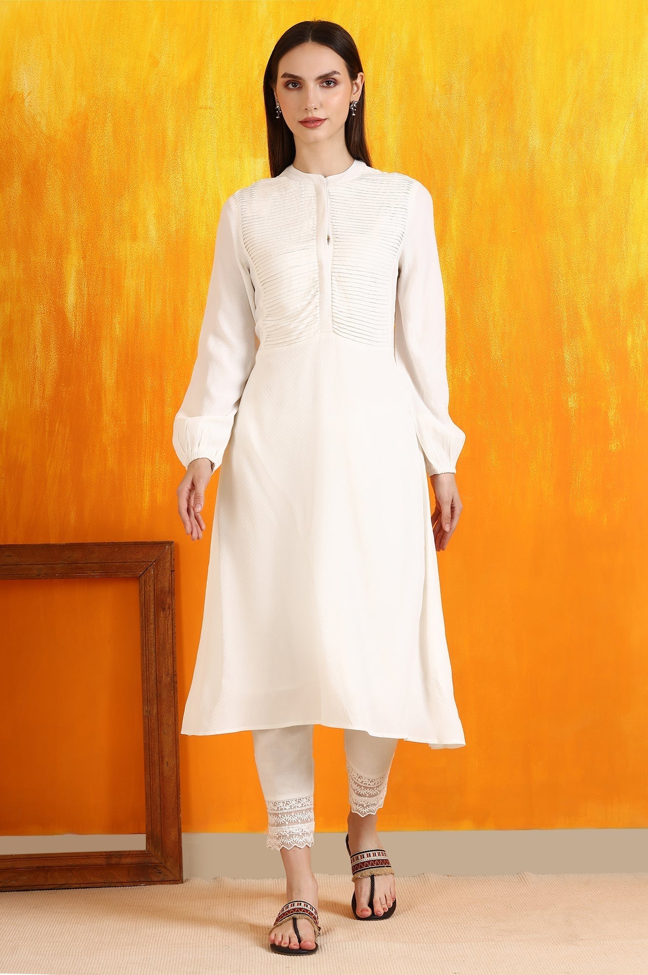 W for Woman White Solid Pleated Yoke Moss Textured Straight Kurta