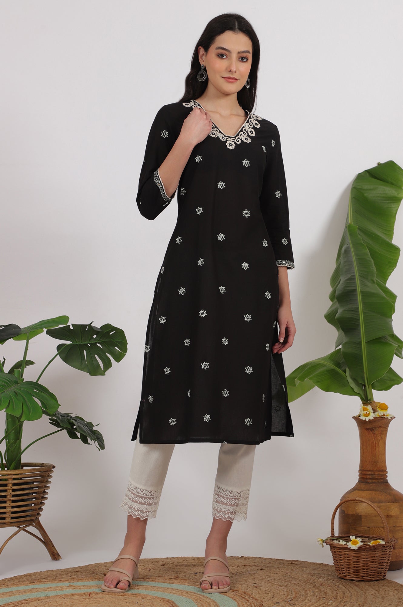W for Woman Black Bandhani Printed Pure Cotton Straight Kurta
