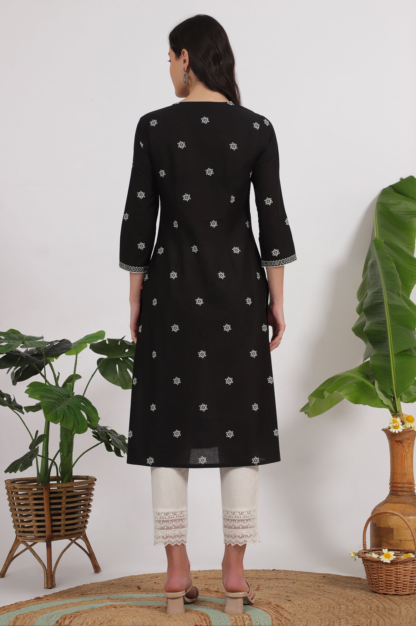W for Woman Black Bandhani Printed Pure Cotton Straight Kurta