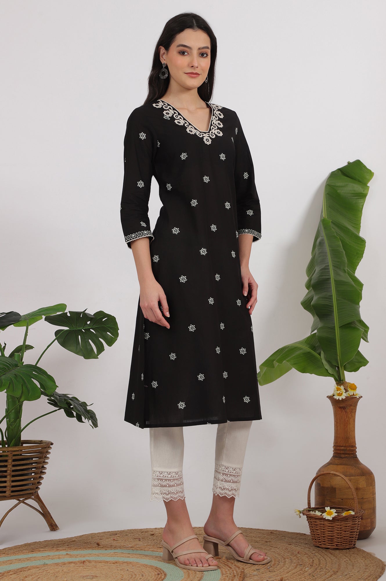 W for Woman Black Bandhani Printed Pure Cotton Straight Kurta
