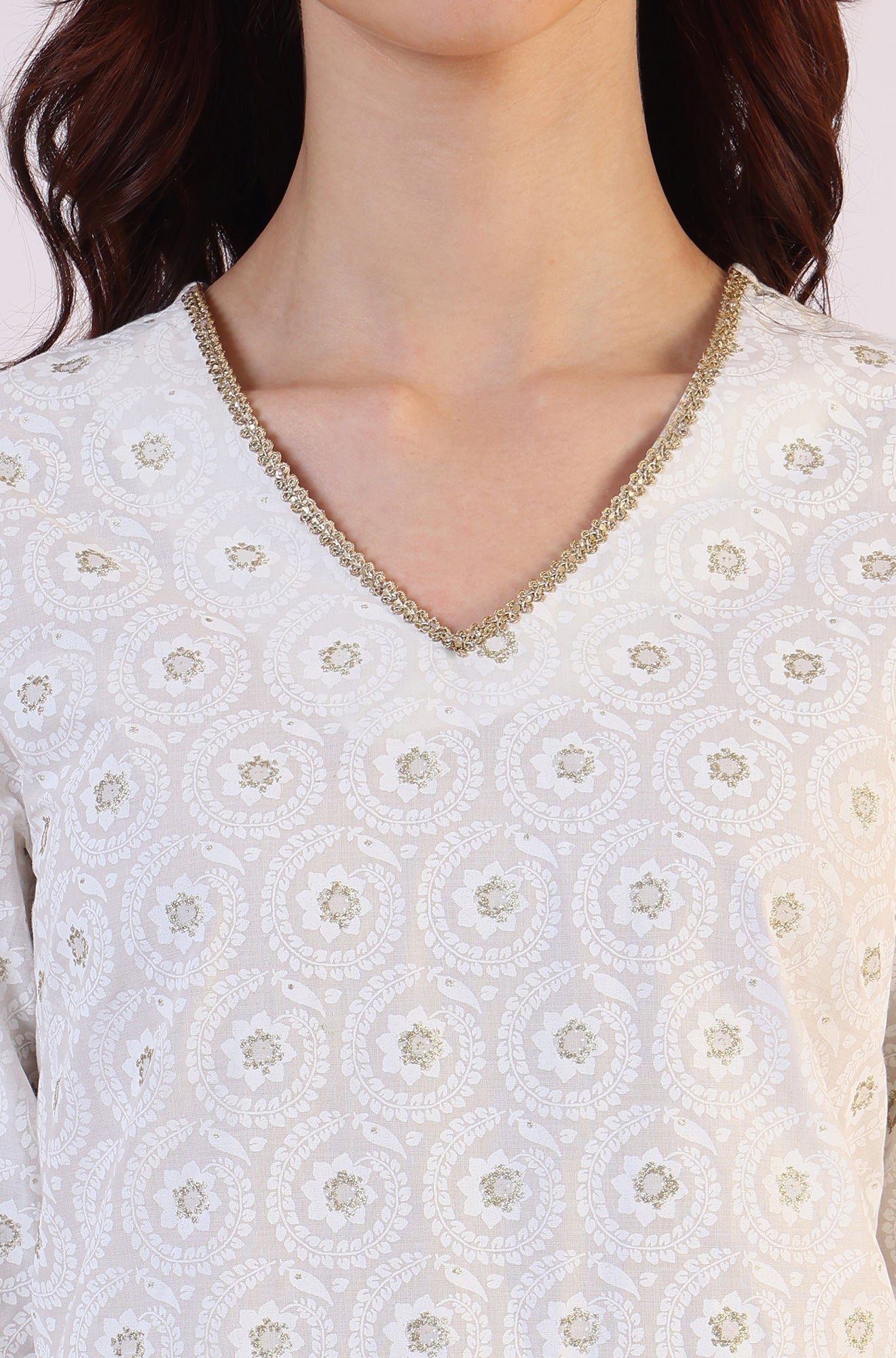 W for Woman White Geometric Printed Metallic Hardware Straight Pure Cotton Kurta