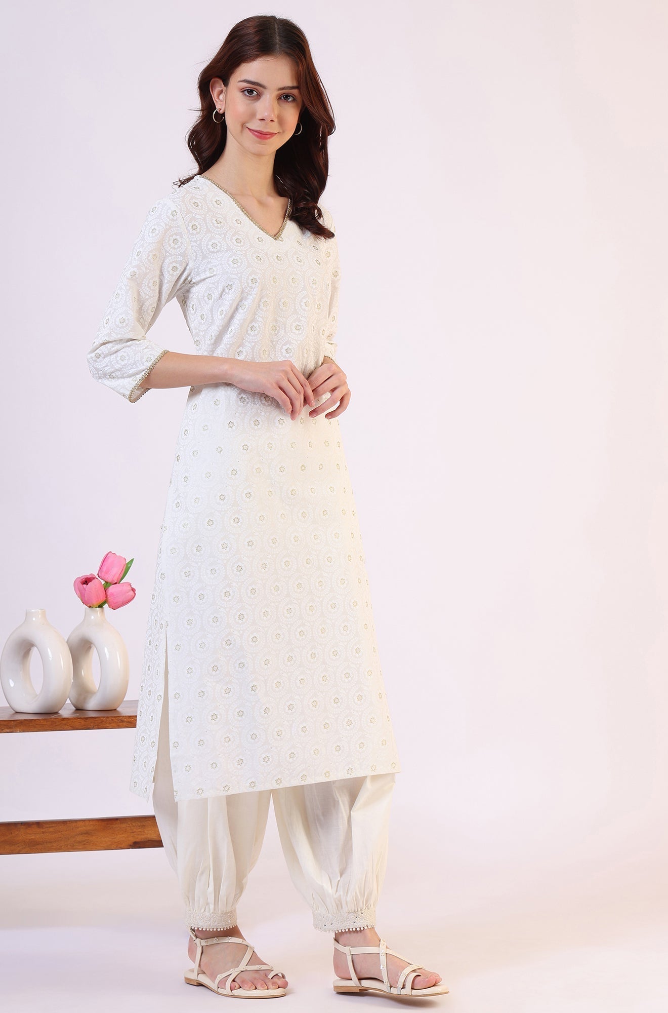 W for Woman White Geometric Printed Metallic Hardware Straight Pure Cotton Kurta