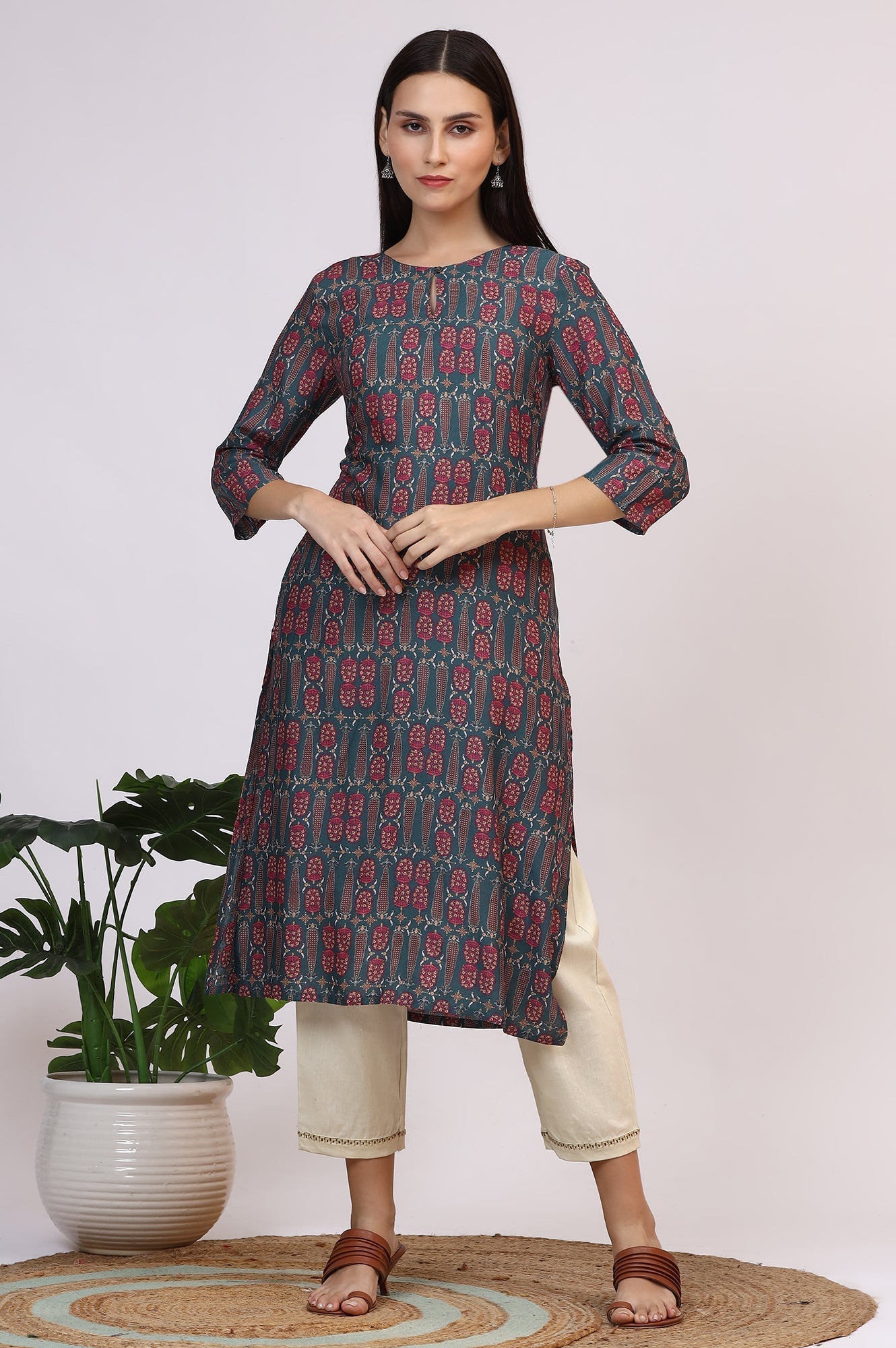 W for Woman Forest Green Paisley Printed Rayon Straight Kurta