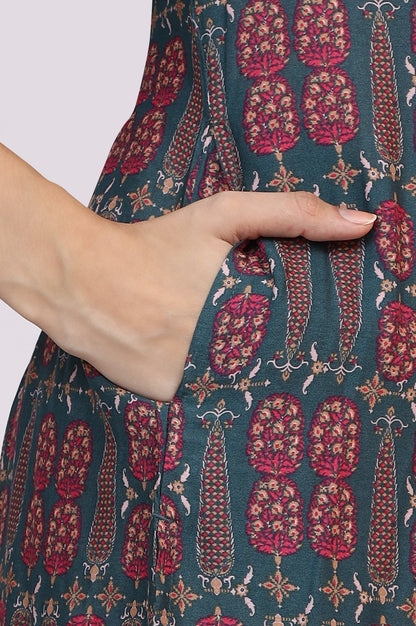 W for Woman Forest Green Paisley Printed Rayon Straight Kurta