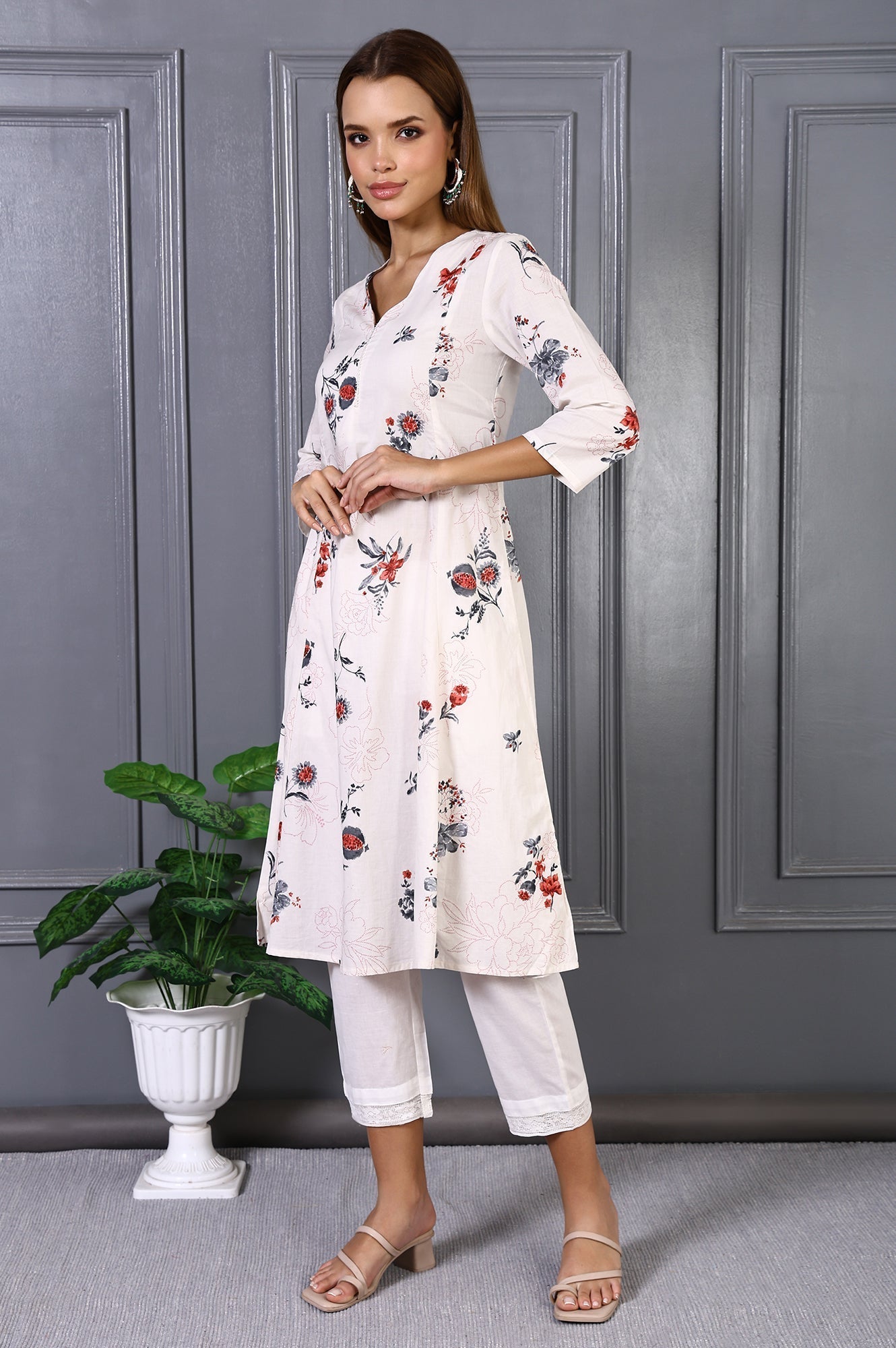 W for Woman Off White Floral Printed Pure Cotton Flared Kurta