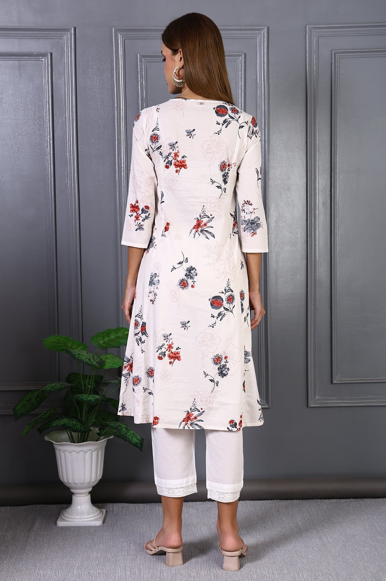 W for Woman Off White Floral Printed Pure Cotton Flared Kurta