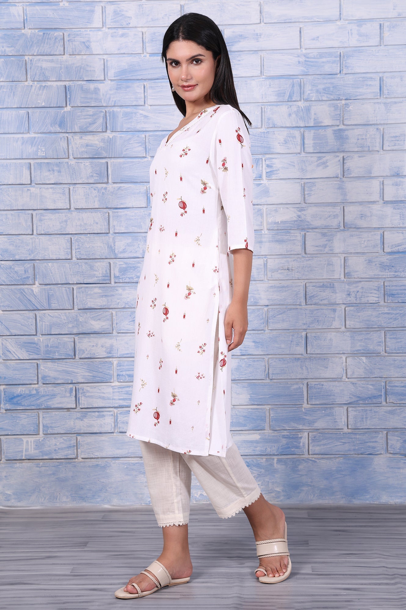 W for Woman White Floral Printed Rayon Flax Straight Kurta with Lace