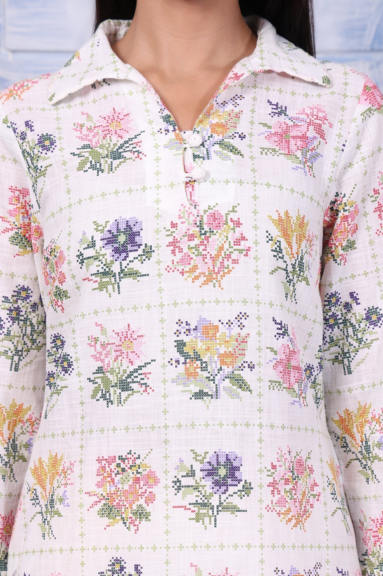 W for Woman White Floral Printed Lace Pure Cotton Straight Kurta