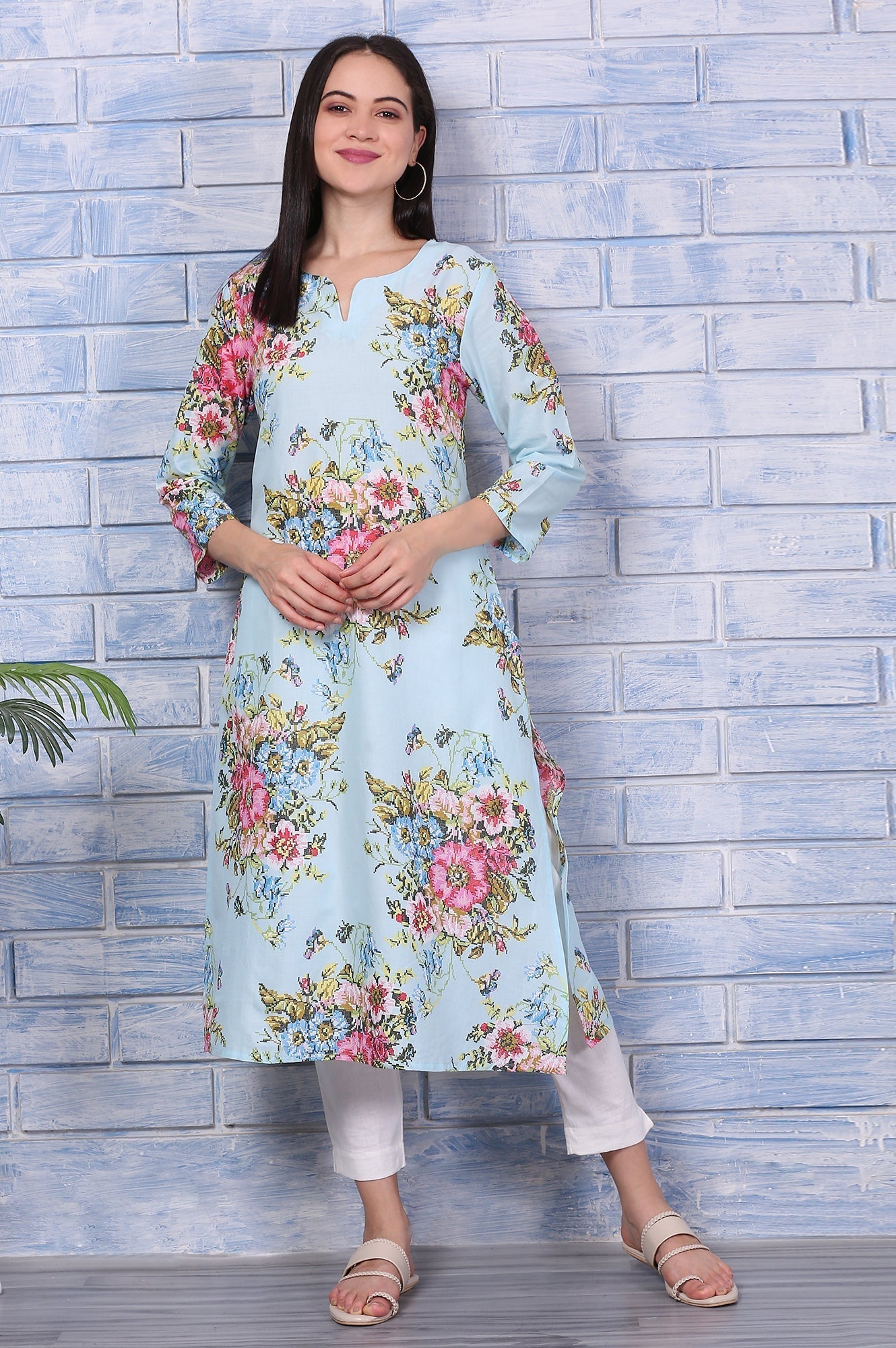 W for Woman Blue Floral Printed Pure Cotton Straight Kurta