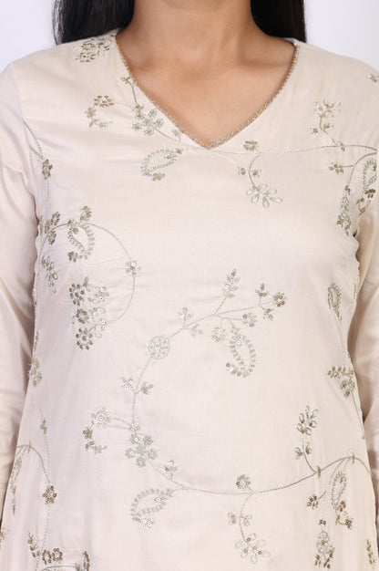 W for Woman Off-White Embroidered Straight Viscose Kurta
