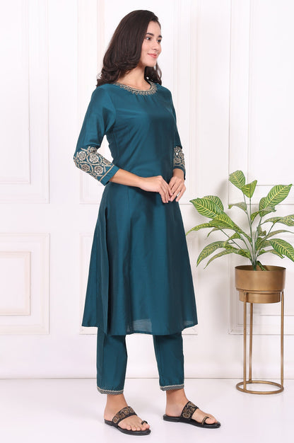 W for Woman Teal Solid Metallic Embroidered Straight Kurta