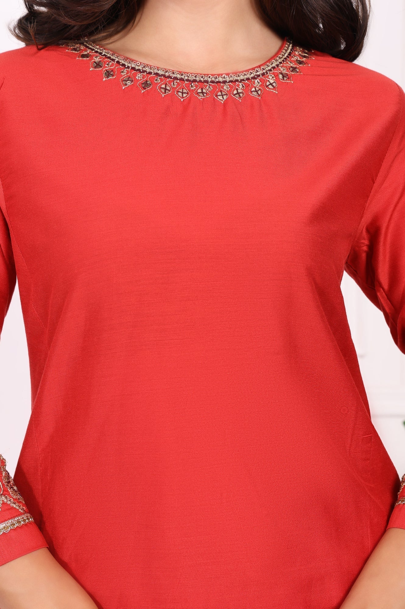 W for Woman Red Solid Metallic Embroidered Straight Kurta