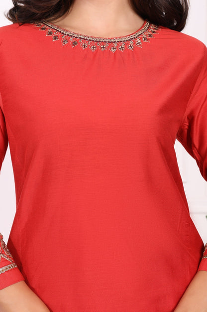 W for Woman Red Solid Metallic Embroidered Straight Kurta