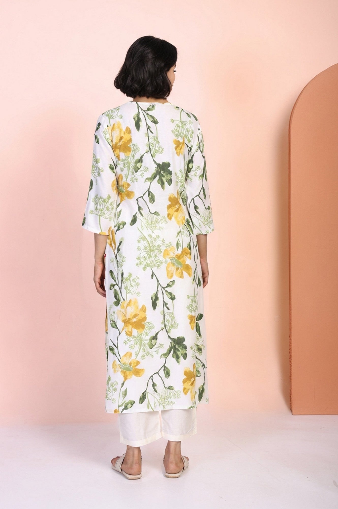W for Woman White Floral Printed Thread Work Straight Rayon Kurta